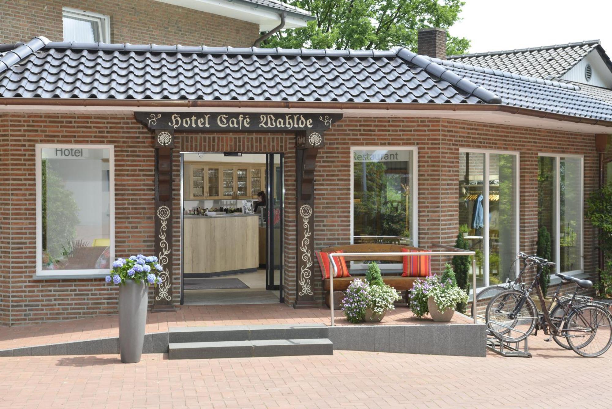 Hotel Cafe Wahlde Restaurant Grapperhausen Exterior photo